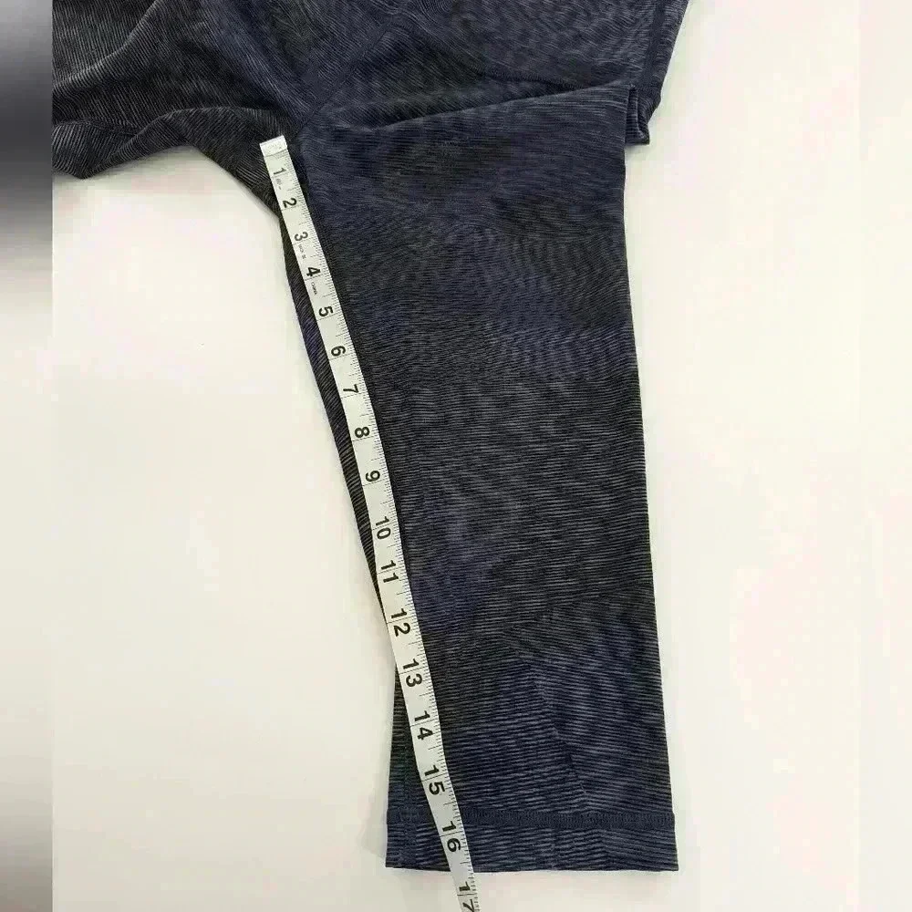 Lululemon Blue Striped Wide Waist Band High Rise Capri Leggings Size 6